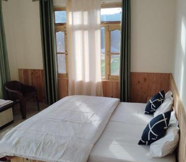 Dharamshala House | The la la land