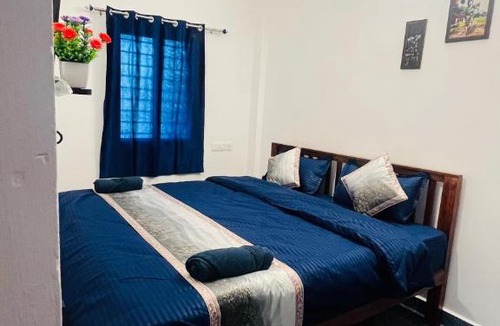 Kuilapalayam Hotel | The Loop - Near Auroville Bakery and Tanto Pizzeria - Main Junction