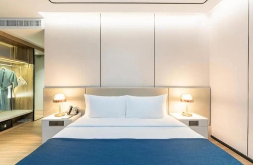 Aerocity Hotel | The- Luxury Enclave Plaza Near IGI Airport Delhi