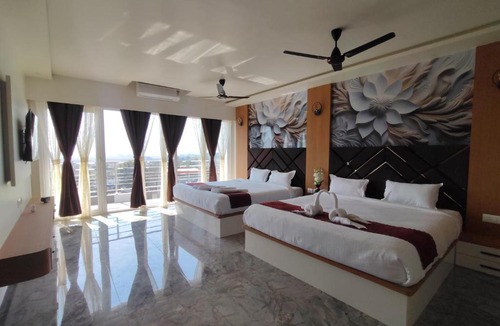 Bolpur Hotel | The Maharaja Club
