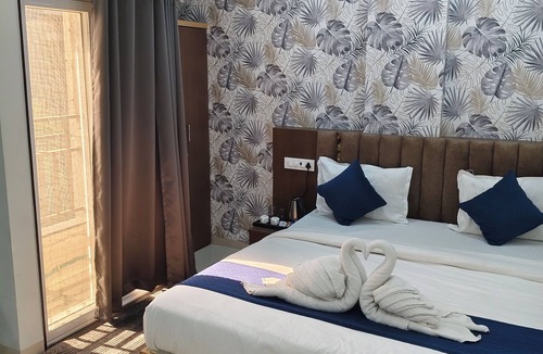 Indore Hotel | The Mayfair Hotel