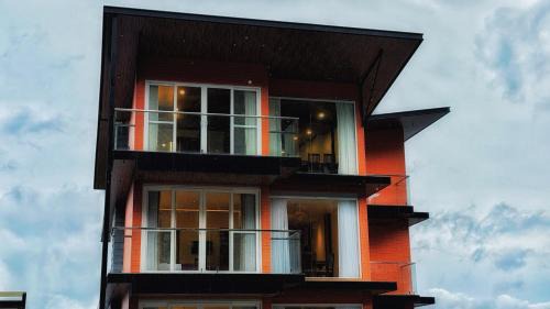 Devikolam Hotel | The Miste Munnar By D2V