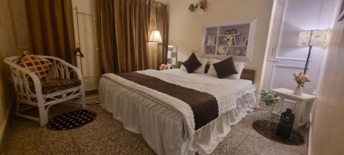 Chandigarh House | The Moonvale Cottage A Victorian Theme Independent Homestay!