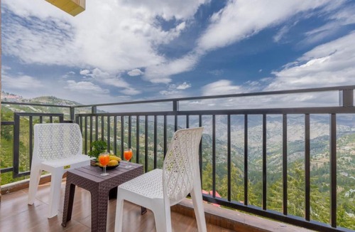Kufri Hotel | The Nature Trail Kufri l Family Events I Multi Cuisine Restaurant l Sky Bonfire l Lift l Power Backup l Free Parking l Kufri By Exotic Stays