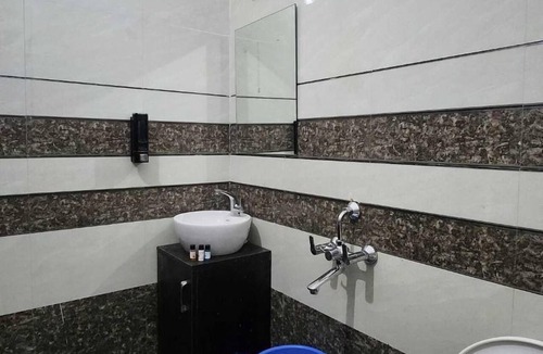 Haldwani Hotel | The Nines Hotel & Restro