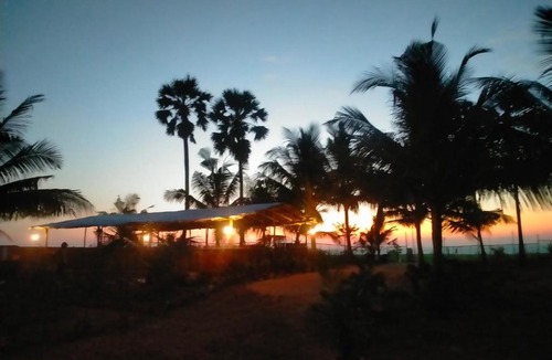 Ullal Hotel | The Ocean View