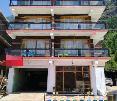 Aleo Hotel | The pinaki cottage