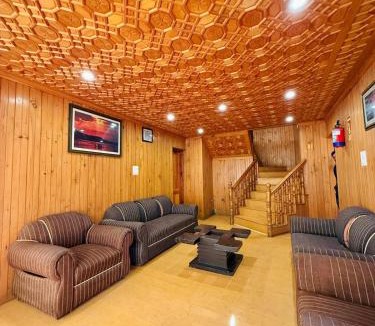 Pahalgam Hotel | The Pinus Resort