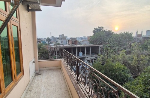Varanasi Apartment | The Regal Serenity Suite - Luxury 3BHK Penthouse