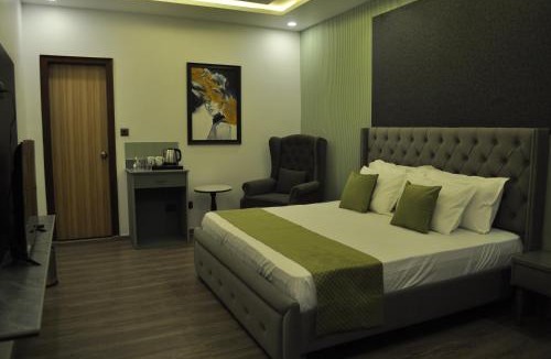 Almora House | The Royal Palace Inn