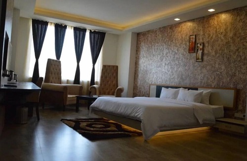 Karnal Hotel | The Royal Paradise
