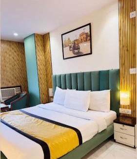 Hazratganj Hotel | THE ROYAL PRESIDENCY INN