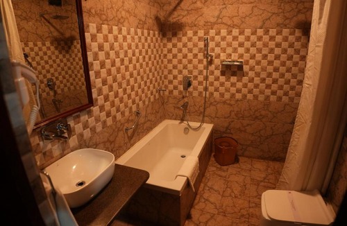 Kushinagar Hotel | The Royal Residency