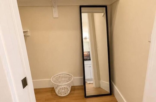 Northeast South Bend Apartment | The Ruby | Boutique East Bank Studio