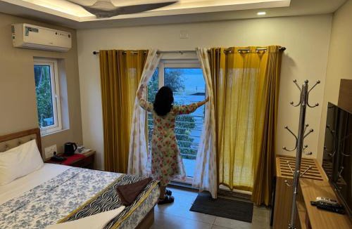Sea View Ward Resort | The Sea by Club Travalet