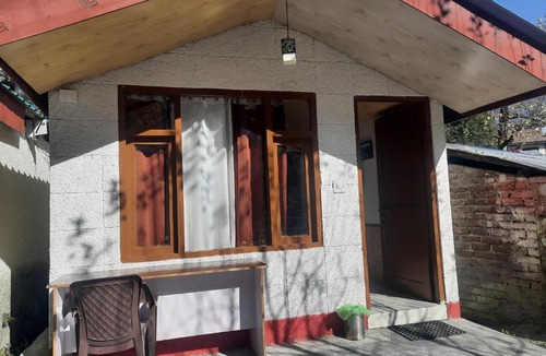 Old Manali Hotel | The Secret River - Atrangiz Cafe