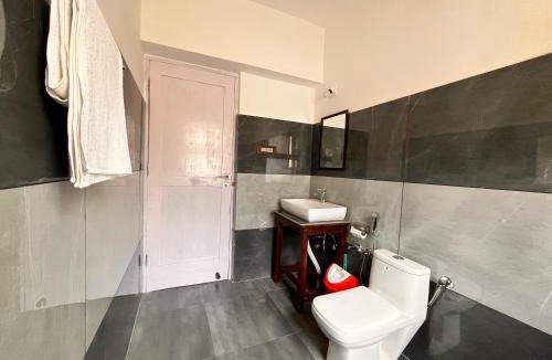 Hunder House | The Syia