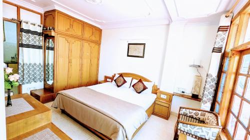 Shimla Bed & Breakfast | The Thistle Lodge