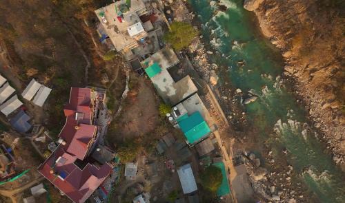 Kasol Hostel | The Trippy Tribe Riverside Hostel Kasol