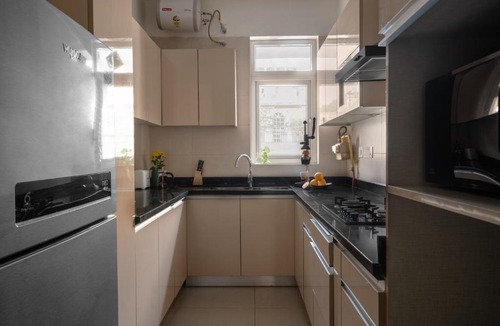Green Park Apartment | The Urban Nest by The Blue Kite - 3BHK Spacious & Modern Apartments With Kitchen & Wifi