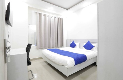 Sector 70 Hotel | The Vertigo