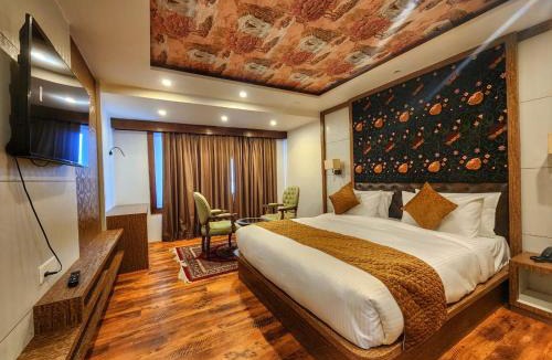 Pahalgam Hotel | The Walnut Creek Pahalgam