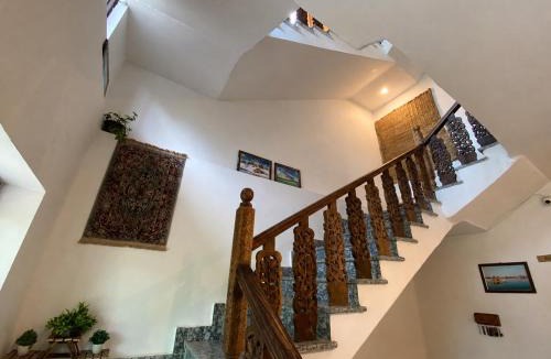 Pahalgam Hotel | The Walnut House