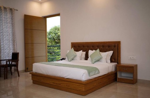 Ramnagar Resort | THE WHITE OAK CORBETT SPA & RESORT