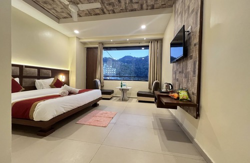 Banikhet Hotel | The White Orchid Dalhousie
