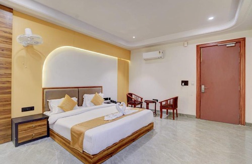 Greater Noida Hotel | The Wonder Stay Hotel and Banquet Greater Noida nearby India Expo Center & Mart