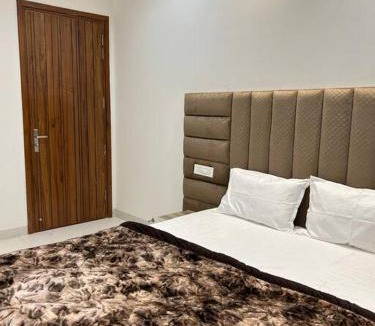 Kharar Apartment | The Young Chalet