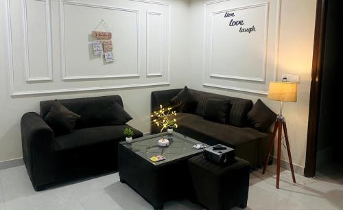 Zirakpur Apartment | Theature Den Regal - a majestic hideaway