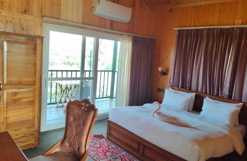 Hoshiarpur Hotel | Thorn Kitchen &Hideaways