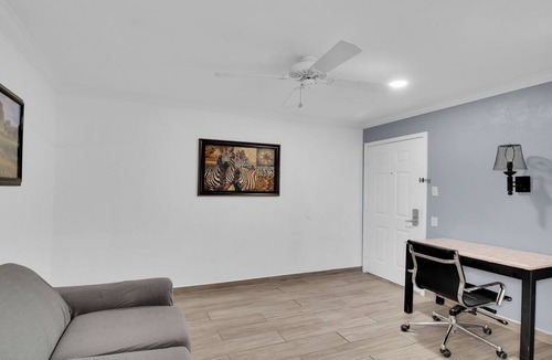 Three Rivers Hotel | Three Rivers Executive Inn & Suites By OYO