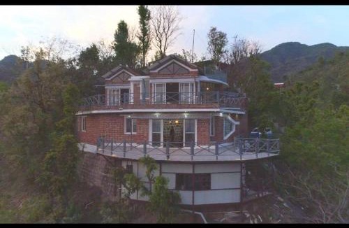 Dehradun Villa | Three Roof Cottage