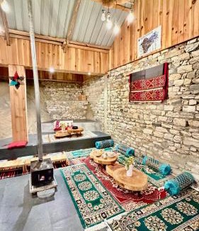 Banjar Hotel | Tirthan Chalet