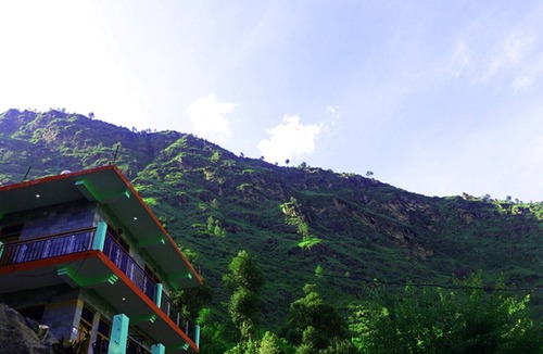 Banjar House | TIRTHAN HILL TOP Standard Room A