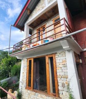 Banjar House | tirthan horizon homestay
