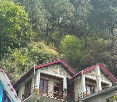 Banjar House | tirthan horizon homestay