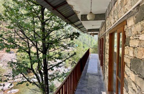 Banjar House | Tirthan river and wildlife cottage