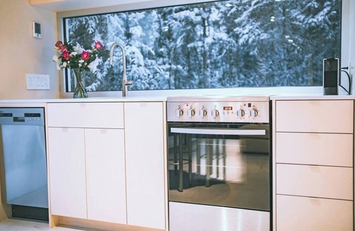 Lac Beauport Ski Chalet | TOPAZ