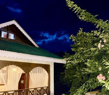 Naggar Hotel | Tora House