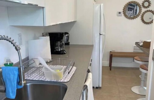 Key Biscayne Condo | Totally Updated unit 5 min from the beach. You’ll love it !