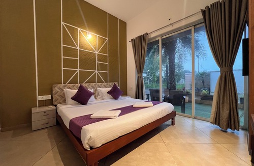 Devghar Villa | Touchwood 4 BHK With Pvt Pool By Stellar Stays