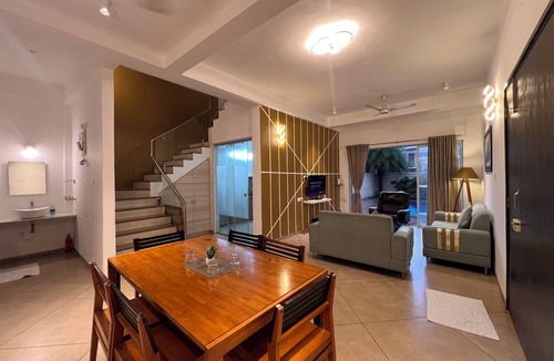 Devghar Villa | Touchwood 4 BHK With Pvt Pool By Stellar Stays