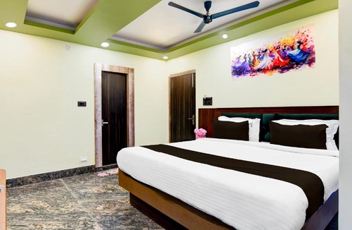 Madanpur Hotel | Townhouse AIIMS Kolkata Formerly Tanish Inn