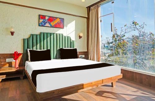 Pachmarhi Hotel | Townhouse Arvind Marg Pachamarhi