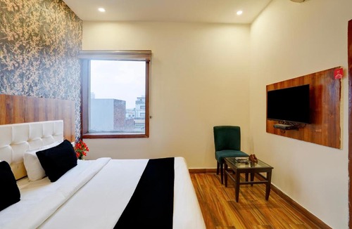 Thanesar Hotel | Townhouse Kurukshetra University Formerly Hotel Sr Grand