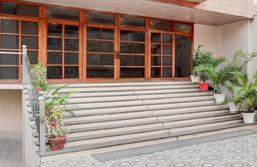 Dehradun House | Townhouse Oak Dehradun Court