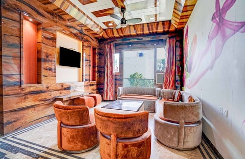 Kanpur House | Townhouse Oak Swaroop Nagar